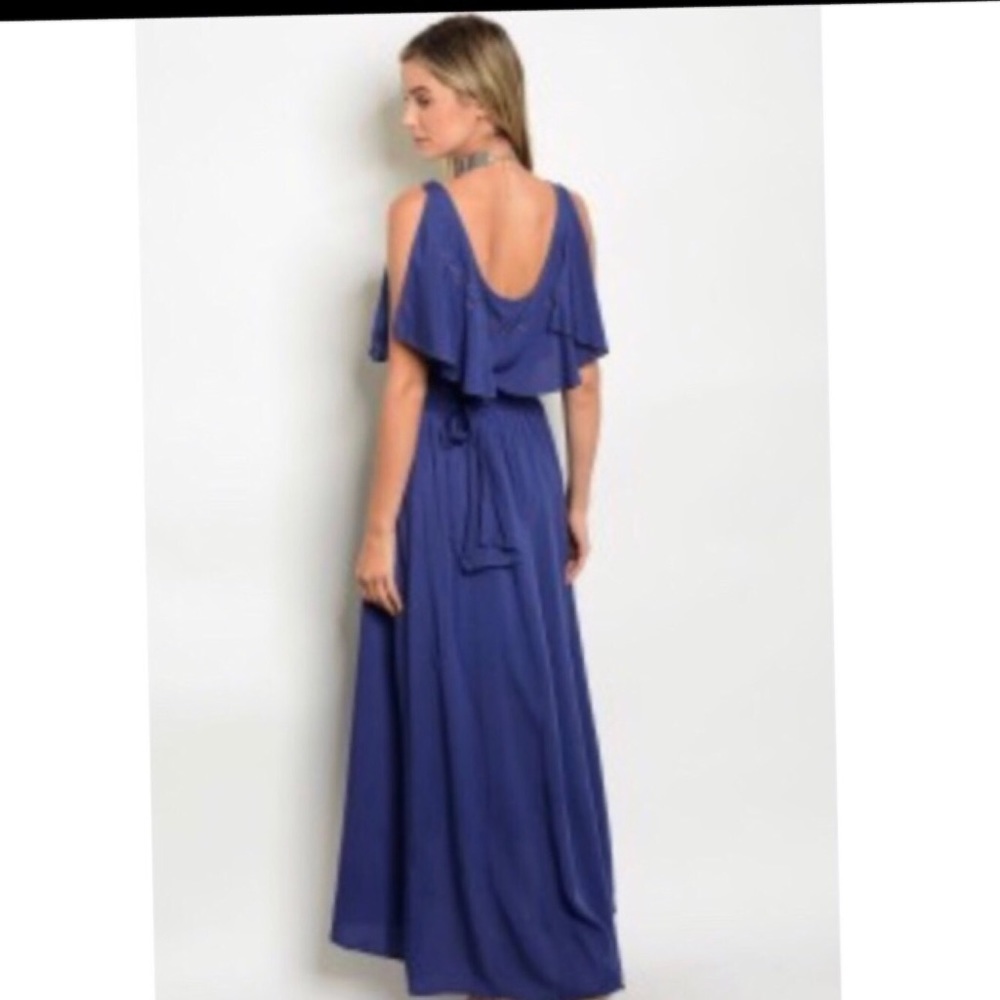5⭐️ rated Stunning embroidered maxi dress - Picture 5 of 7